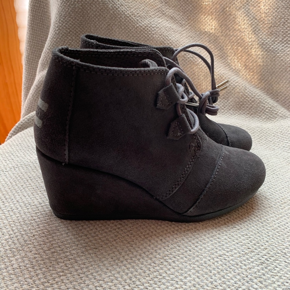 Gray suede Toms wedges